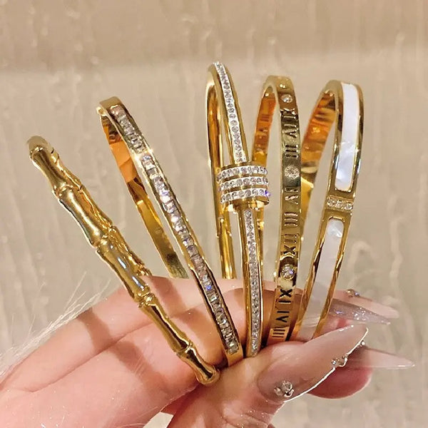 Elegant Gold & Zirconia Bracelet: Daily Wear Essential